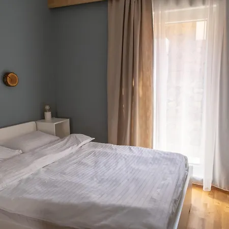 Apartment Divcigora Divcibare