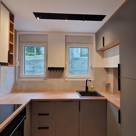 Divcigora Apartment *